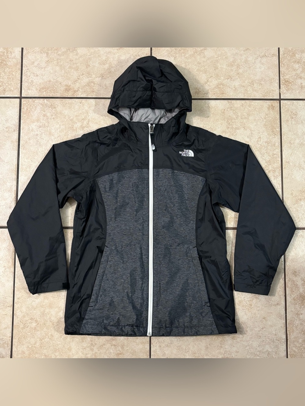 The North Face Girls DryVent Rain Jacket Large 14-16 Osolita Shell Only Black
